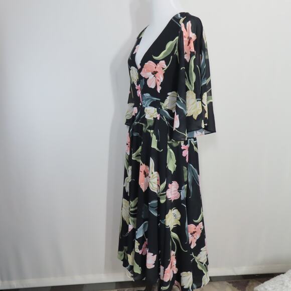 Yumi Kim Black Floral Open Back A-line V-neck Midi Dress Bell Sleeves Size Small - Picture 3 of 10